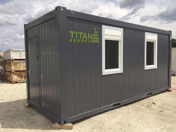 4 people TITAN Containers Office Renting