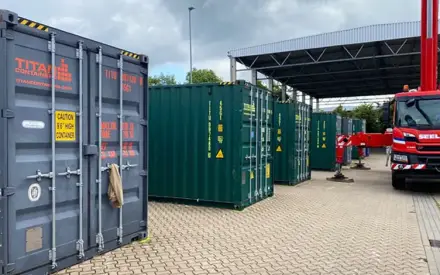 Lej Batteri Container